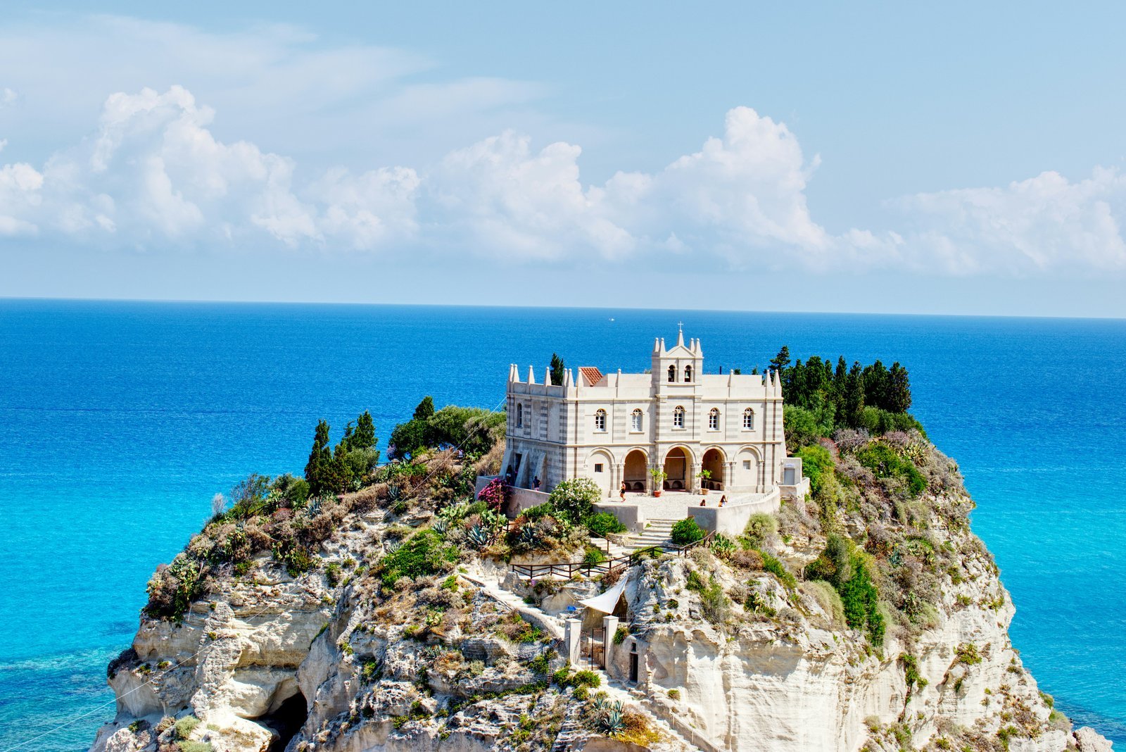 Tropea, articolo The Glanz